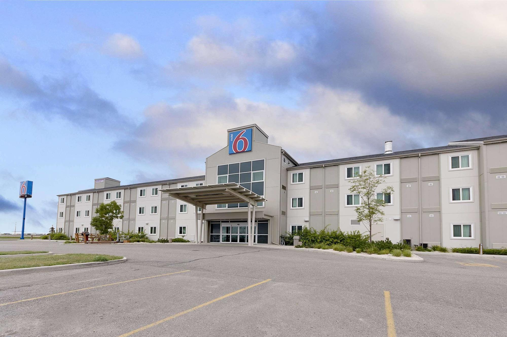 6-brandon, Mb Hotel Brandon